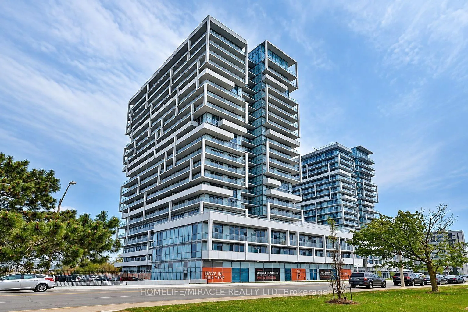 Photo 3 of Unit 911, 65 Speers Road, Oakville, Central — HOMEH