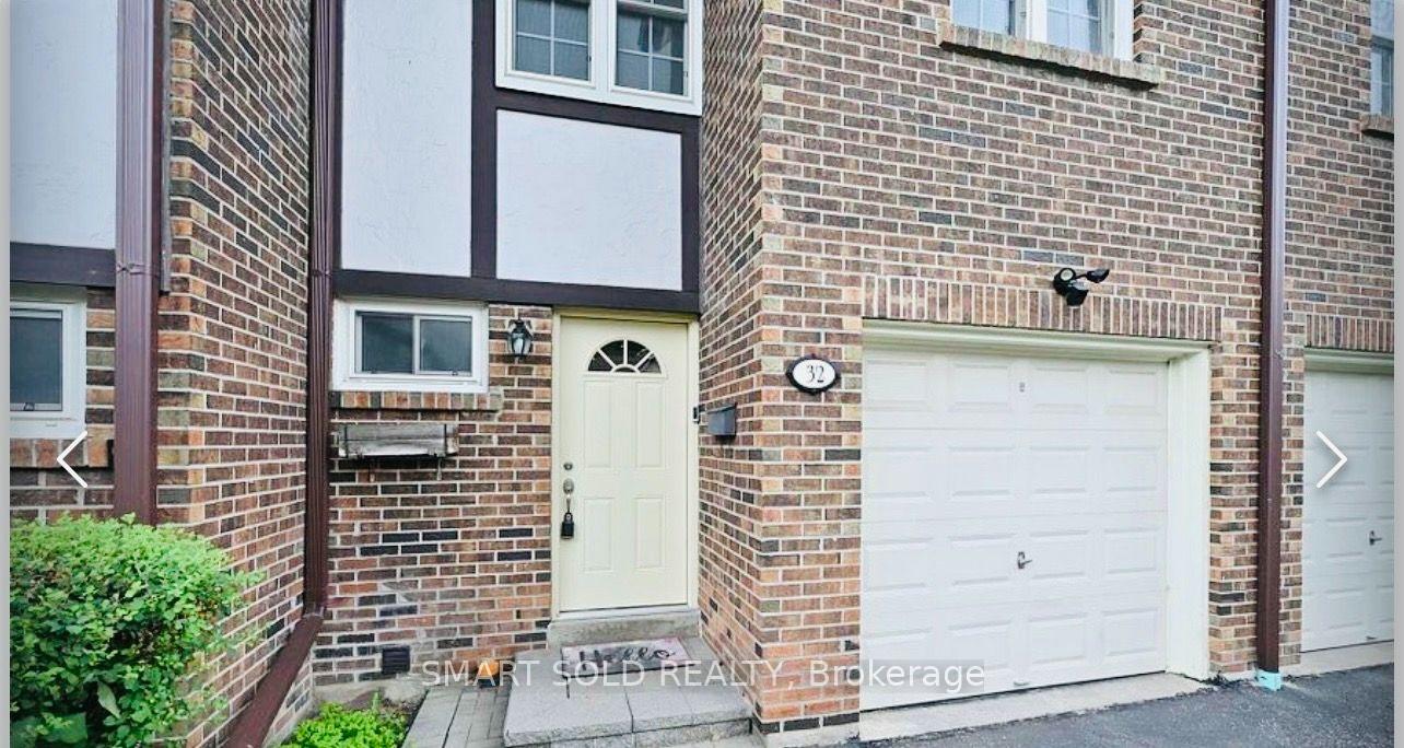 Photo of 2120 Rathburn Road E