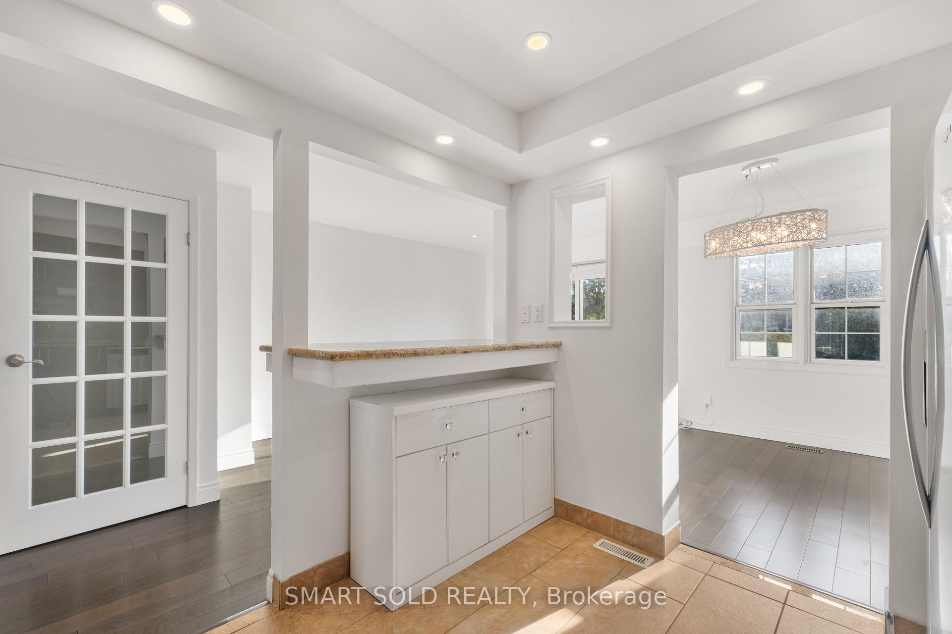 Photo 11 of 2120 Rathburn Road E, Mississauga, Rathwood — HOMEH