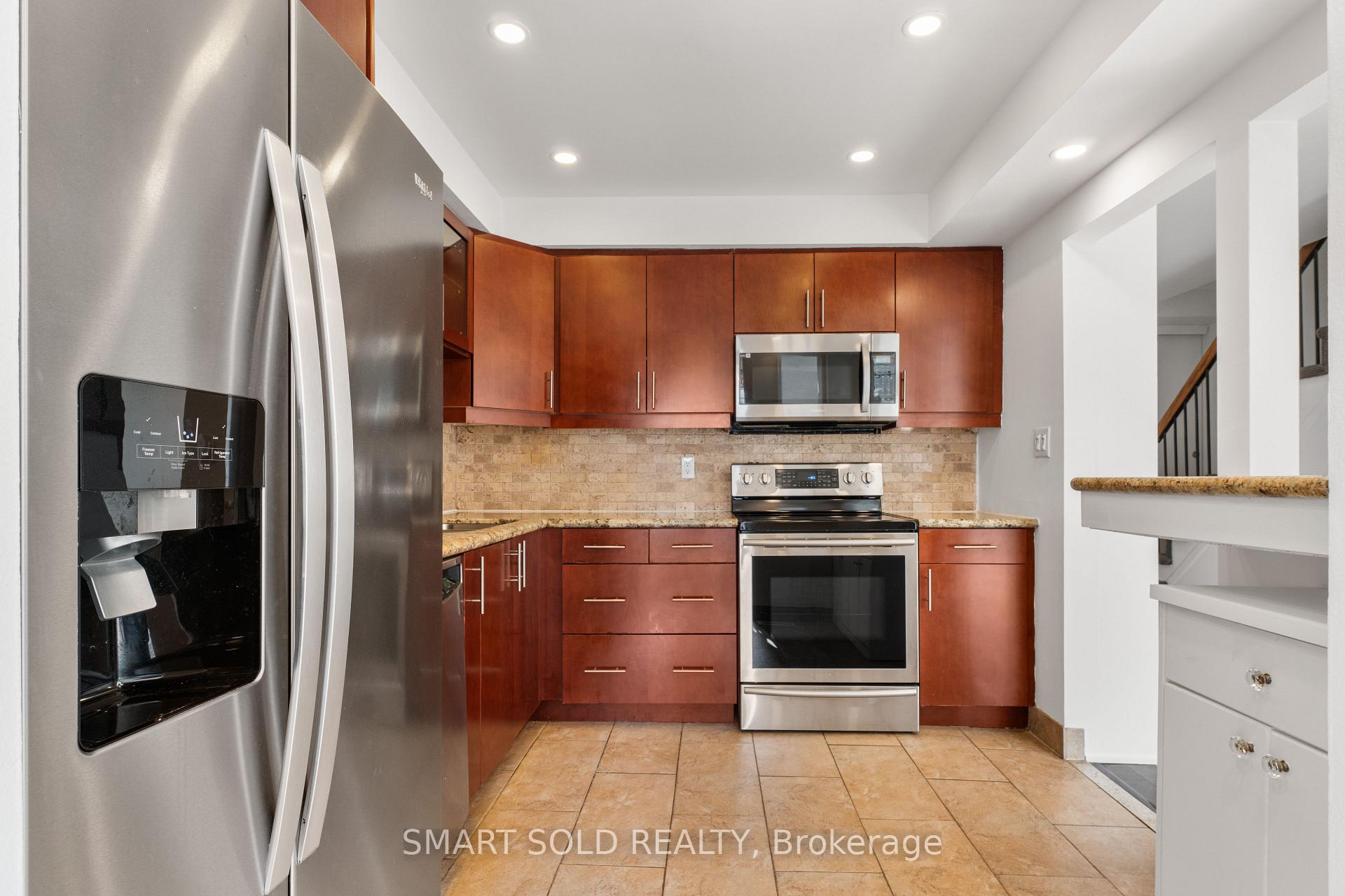 Photo 12 of 2120 Rathburn Road E, Mississauga, Rathwood — HOMEH