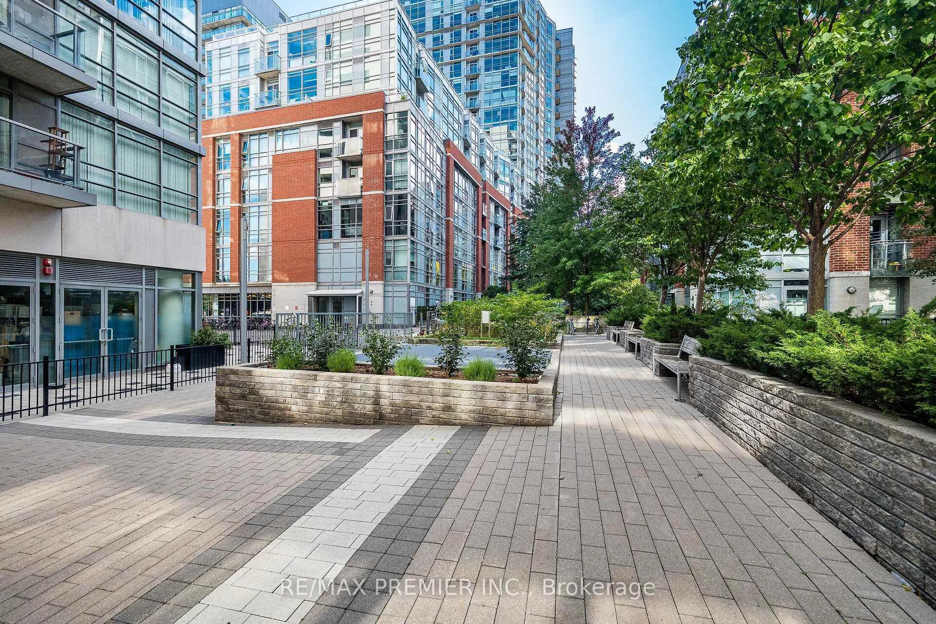 Photo 42 of Unit 808, 68 Abell Street, Toronto, Little Portugal — HOMEH