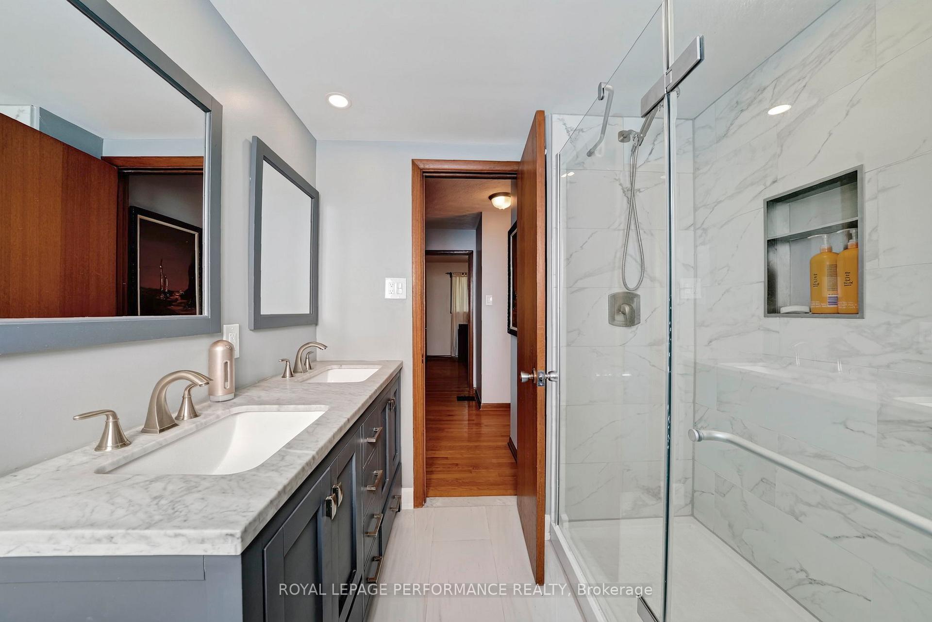 Photo 18 of 2761 Ross Avenue, Cornwall, Cornwall — HOMEH