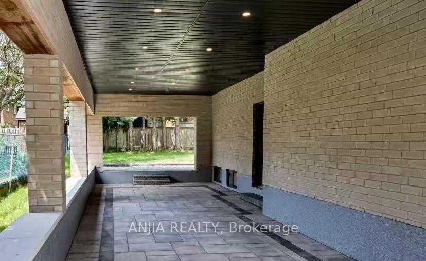 Photo 10 of 21 Sherwood Forest Drive, Markham, Bullock — HOMEH