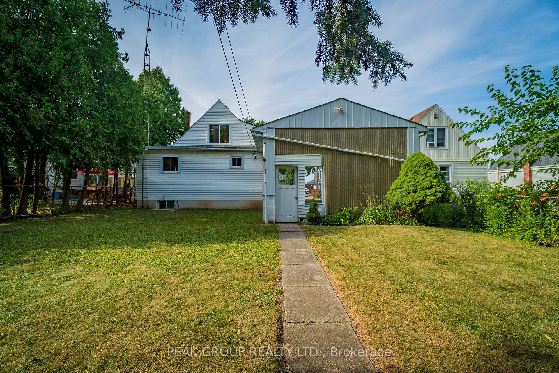 Photo 16 of 6020 Keith Street, Niagara Falls, Church's Lane — HOMEH