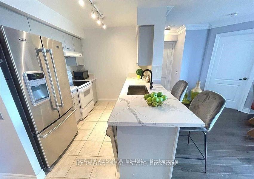 Photo 4 of Unit 1106, 2 Clairtrell Road, North York, Willowdale East — HOMEH