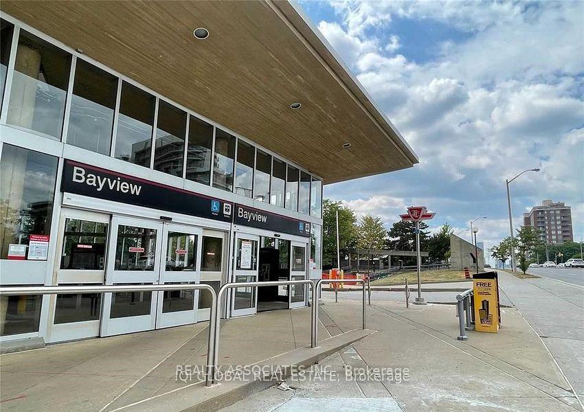 Photo 8 of Unit 1106, 2 Clairtrell Road, North York, Willowdale East — HOMEH
