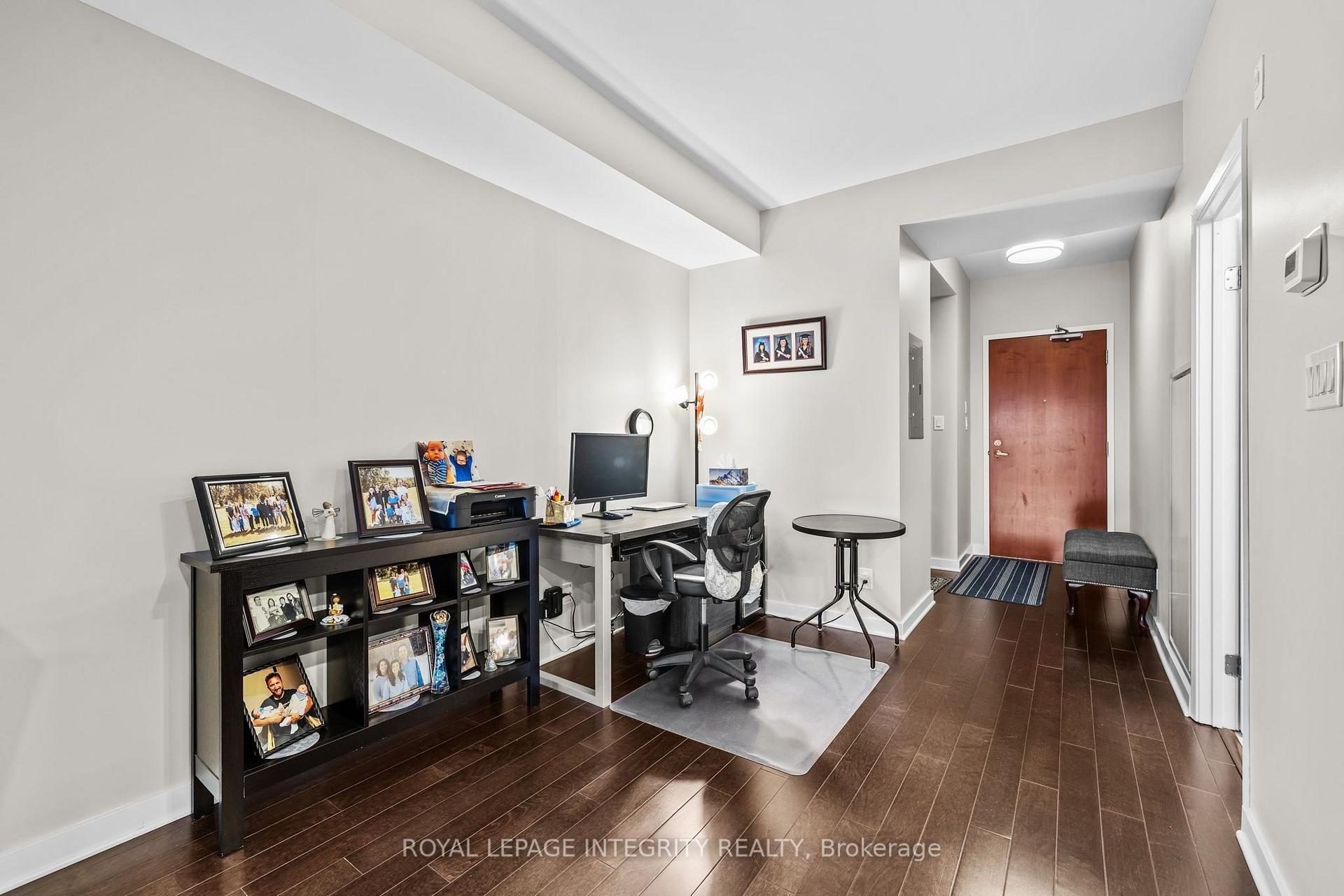 Photo 4 of Unit 309, 310 Centrum Boulevard, Ottawa, Bilberry Creek/Queenswood Heights — HOMEH