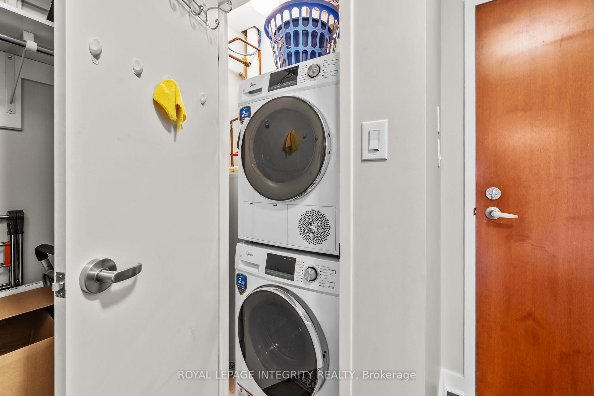 Photo 19 of Unit 309, 310 Centrum Boulevard, Ottawa, Bilberry Creek/Queenswood Heights — HOMEH