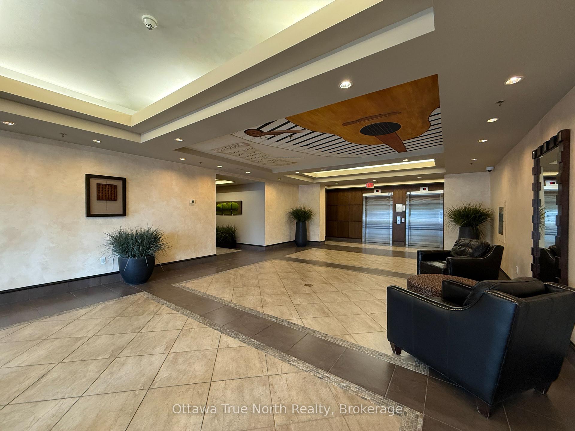 Photo 2 of Unit 710, 314 Central Park Drive, Ottawa, Central Park — HOMEH