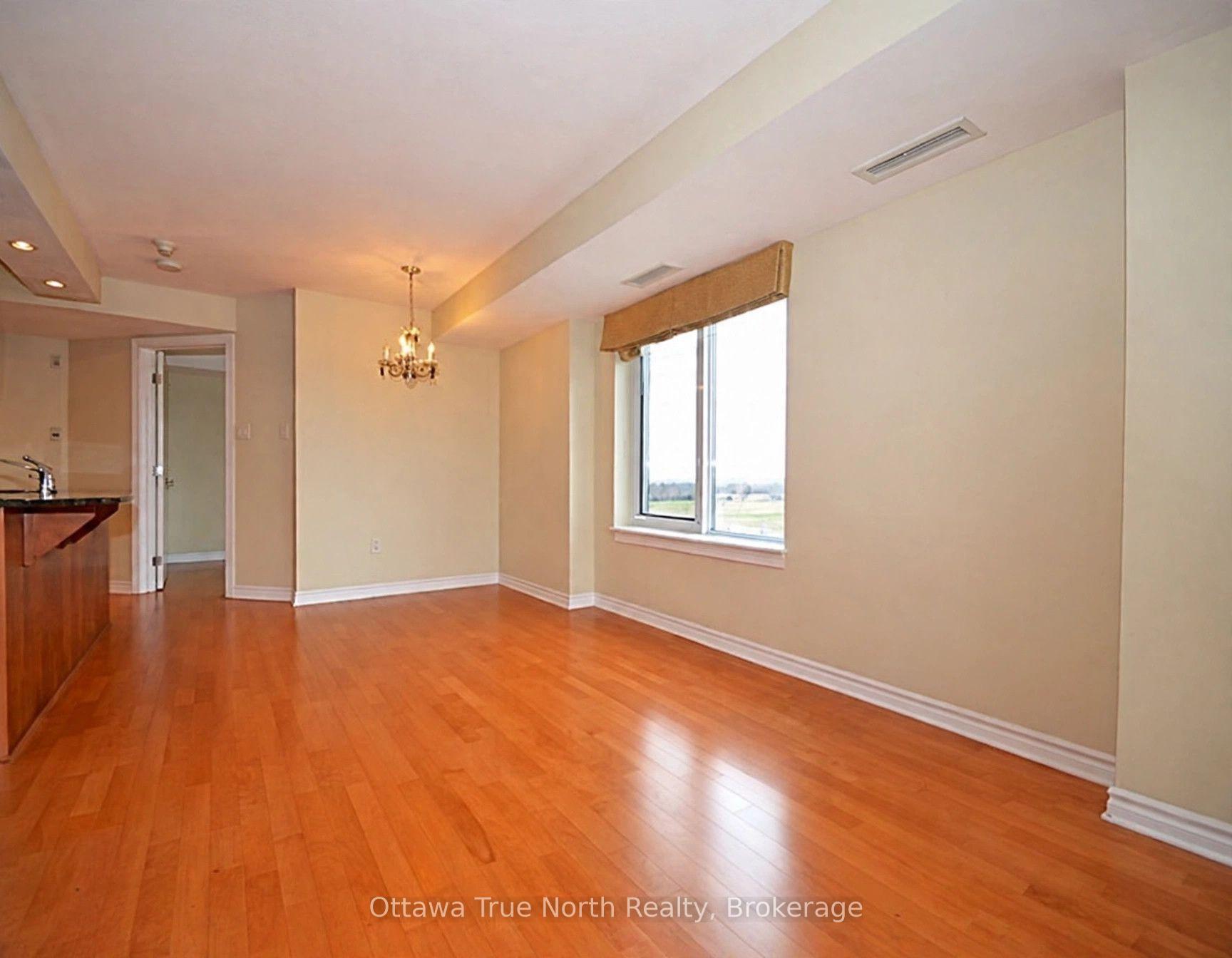 Photo 14 of Unit 710, 314 Central Park Drive, Ottawa, Central Park — HOMEH