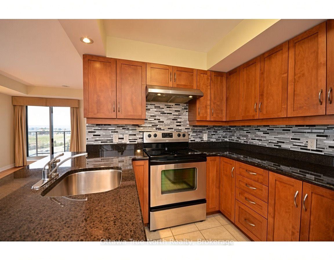 Photo 19 of Unit 710, 314 Central Park Drive, Ottawa, Central Park — HOMEH