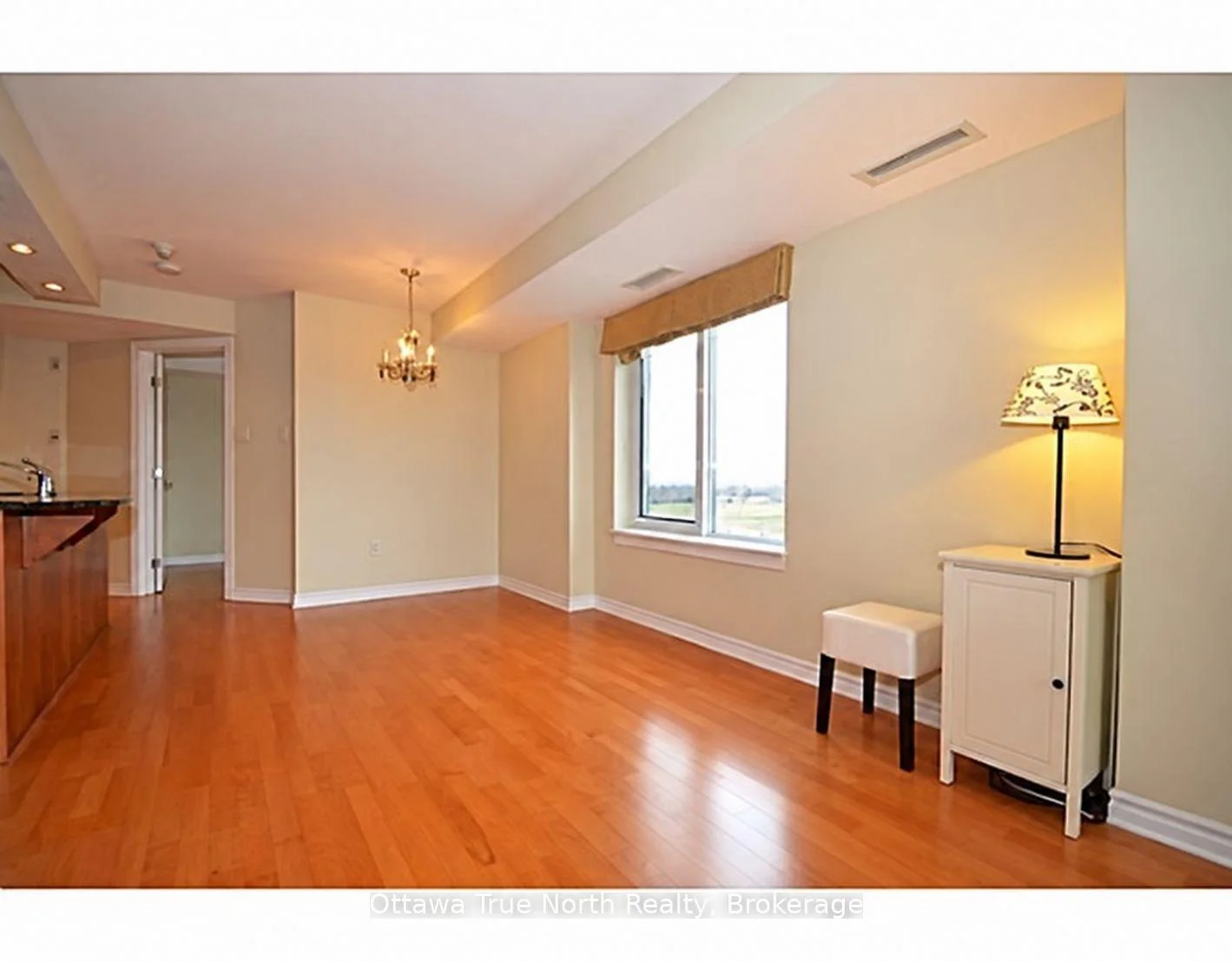 Photo 11 of Unit 710, 314 Central Park Drive, Ottawa, Central Park — HOMEH