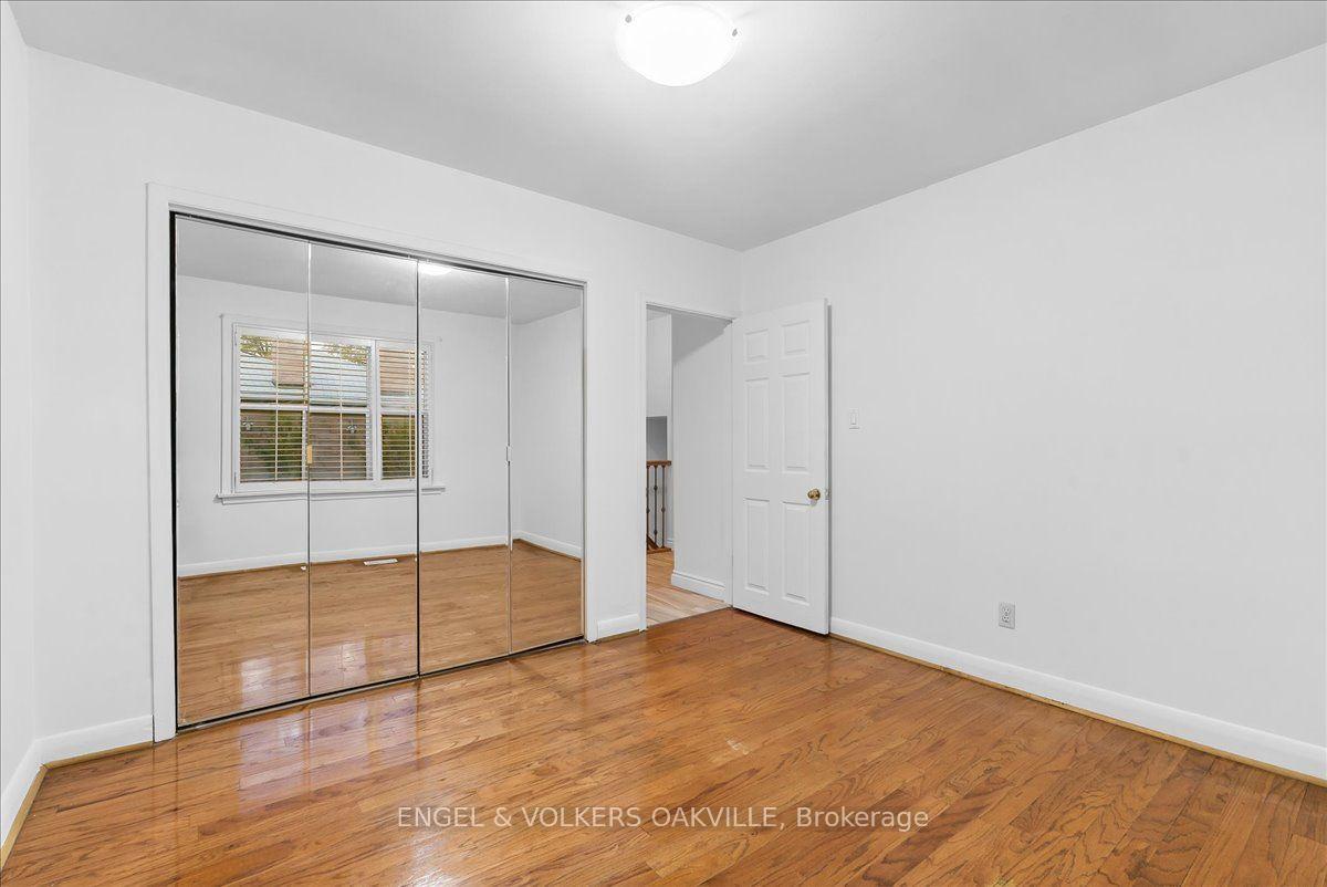 Photo 17 of 351 Renforth Drive, Etobicoke, Etobicoke West Mall — HOMEH