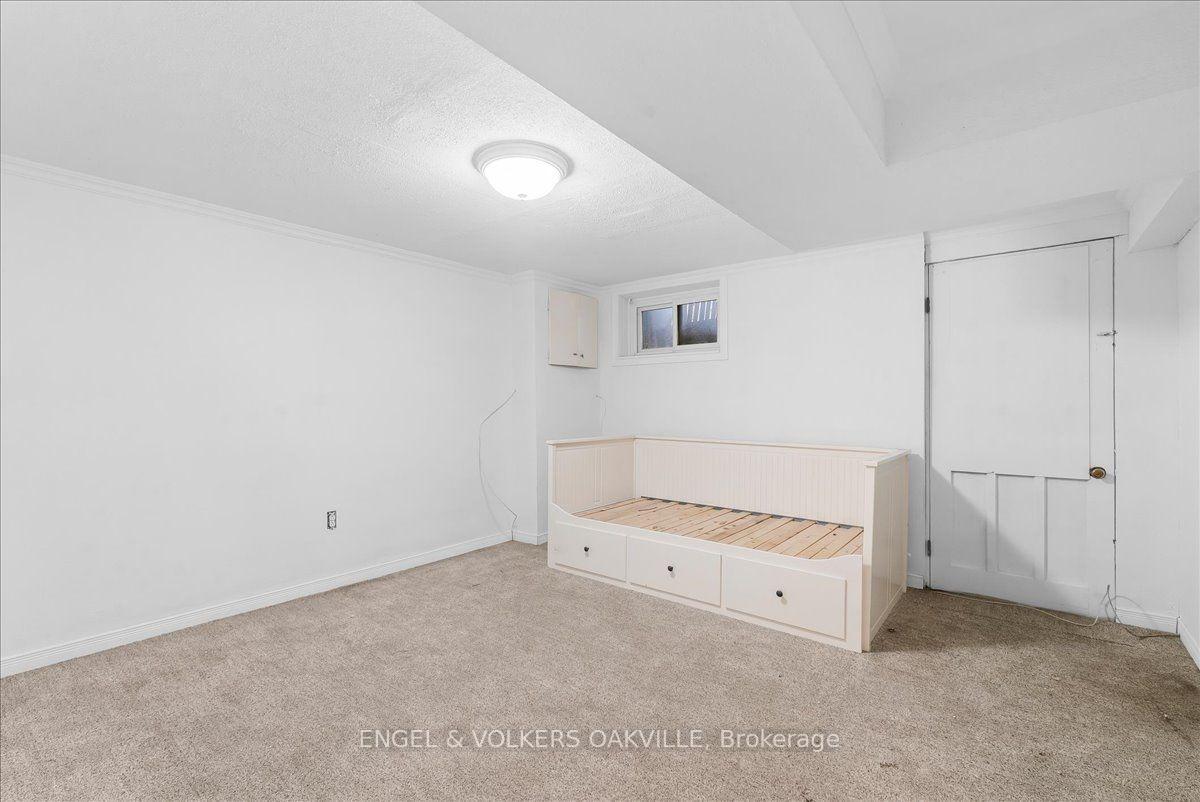 Photo 31 of 351 Renforth Drive, Etobicoke, Etobicoke West Mall — HOMEH