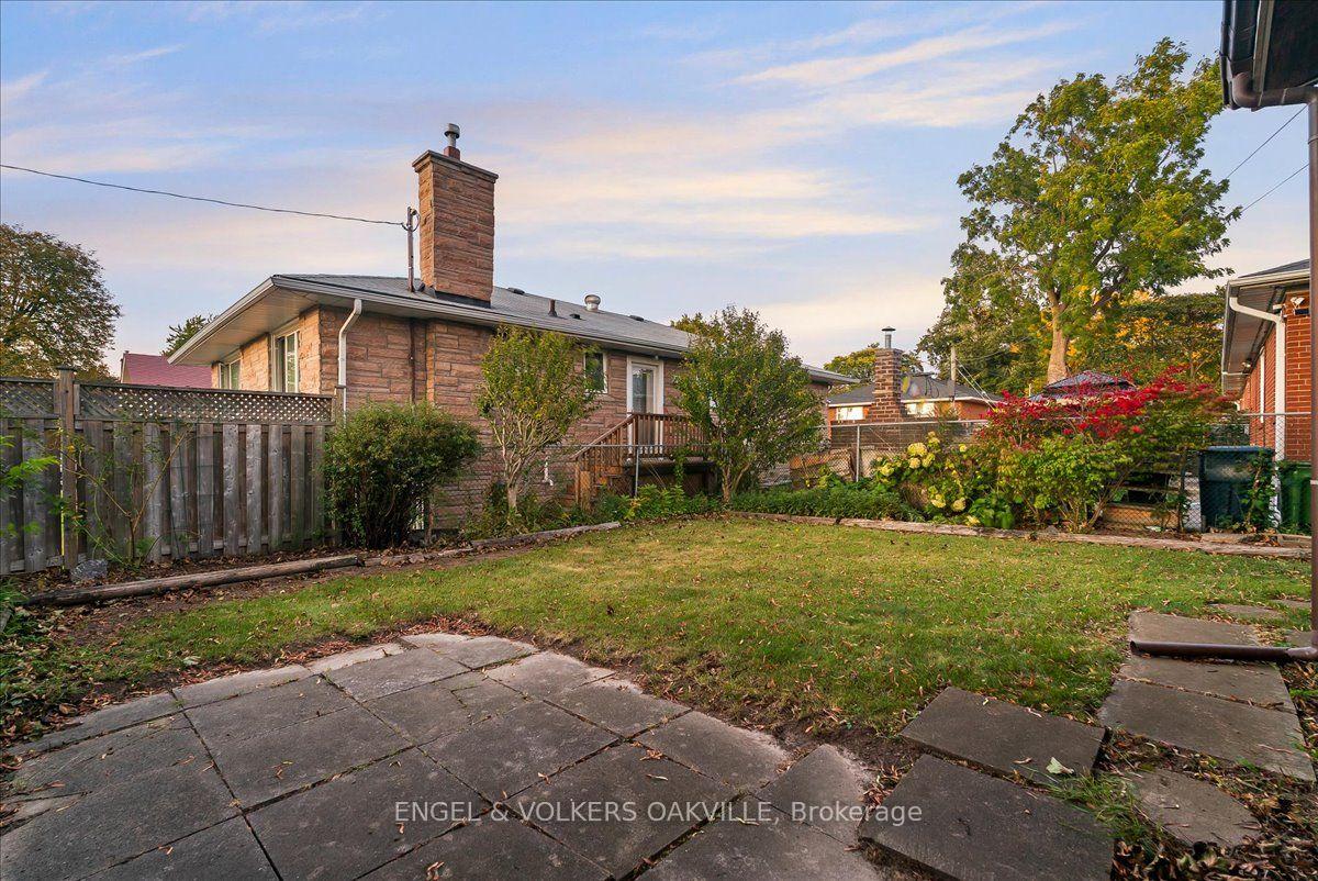 Photo 41 of 351 Renforth Drive, Etobicoke, Etobicoke West Mall — HOMEH