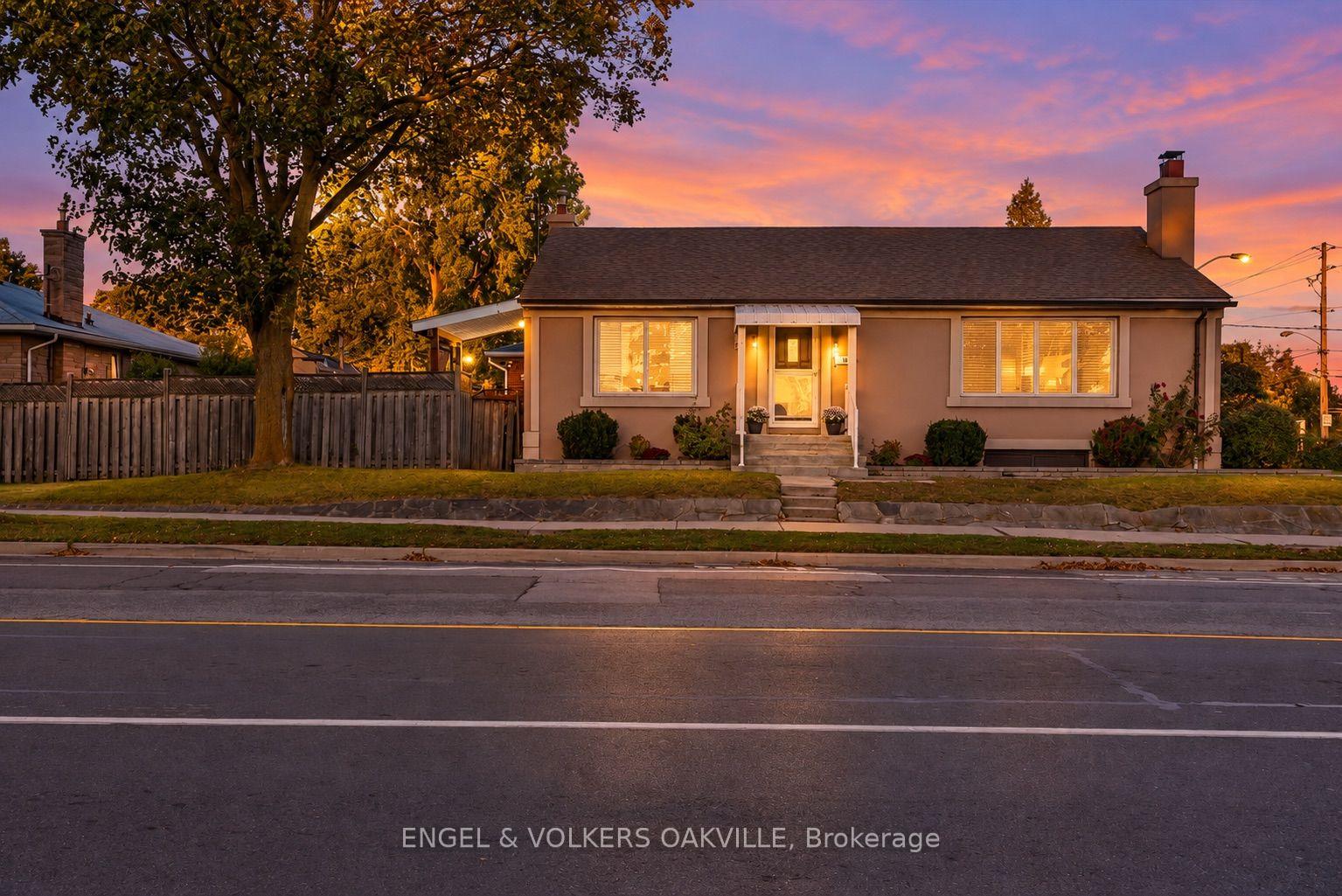 Photo 42 of 351 Renforth Drive, Etobicoke, Etobicoke West Mall — HOMEH