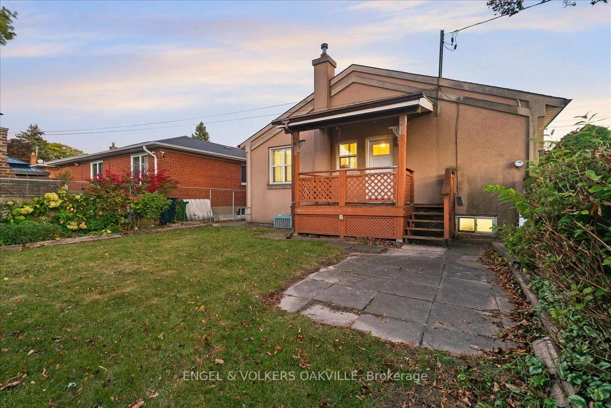 Photo 36 of 351 Renforth Drive, Etobicoke, Etobicoke West Mall — HOMEH