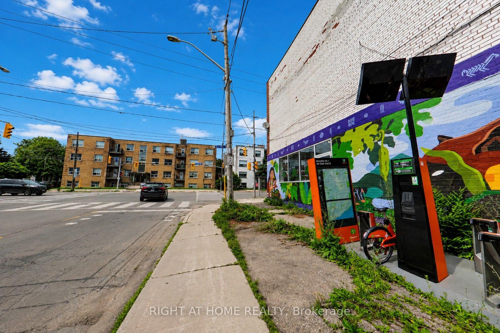 Photo 3 of Unit C, 2889 St Clair Avenue, Toronto, O'Connor-Parkview — HOMEH