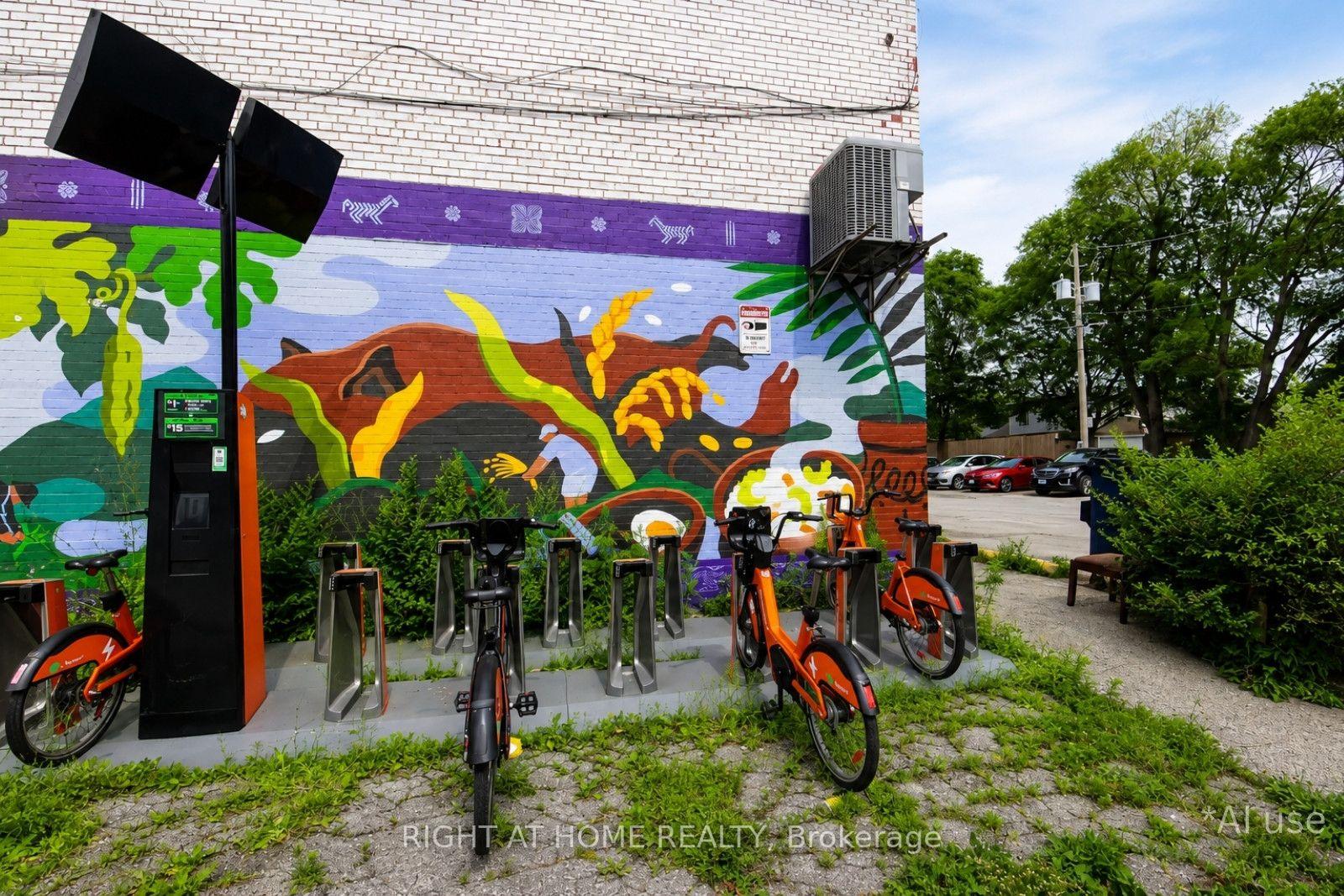 Photo 4 of Unit C, 2889 St Clair Avenue, Toronto, O'Connor-Parkview — HOMEH