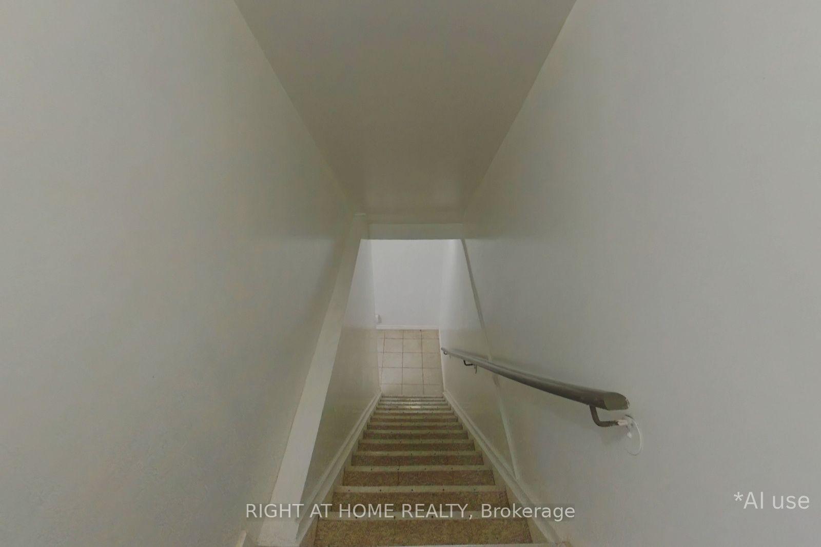 Photo 10 of Unit C, 2889 St Clair Avenue, Toronto, O'Connor-Parkview — HOMEH