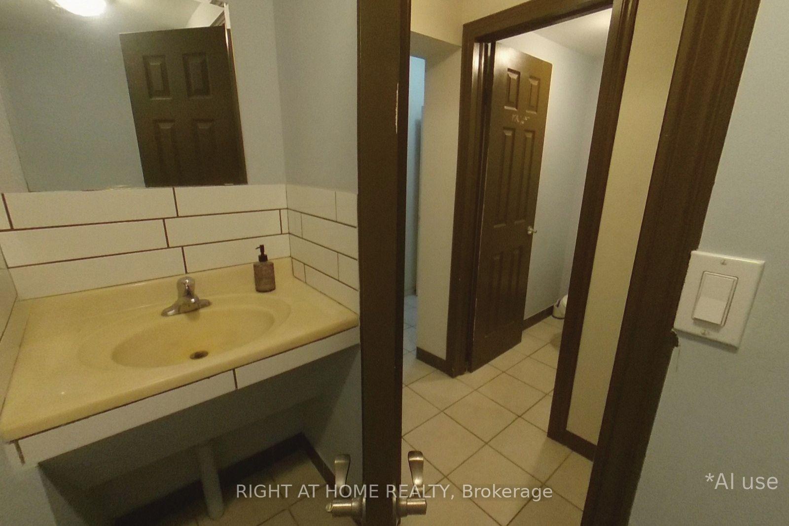 Photo 14 of Unit C, 2889 St Clair Avenue, Toronto, O'Connor-Parkview — HOMEH