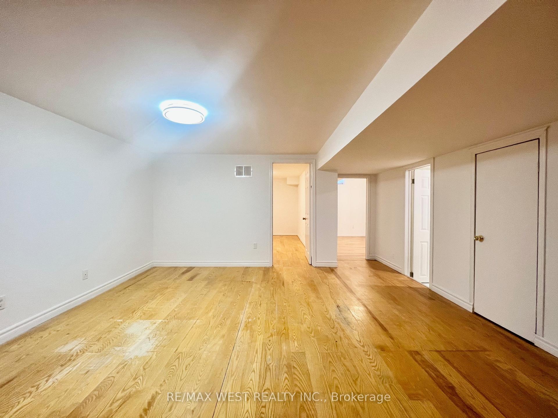 Photo 5 of Unit Bsmt, 147 Woodhall Road, Markham, Milliken Mills East — HOMEH