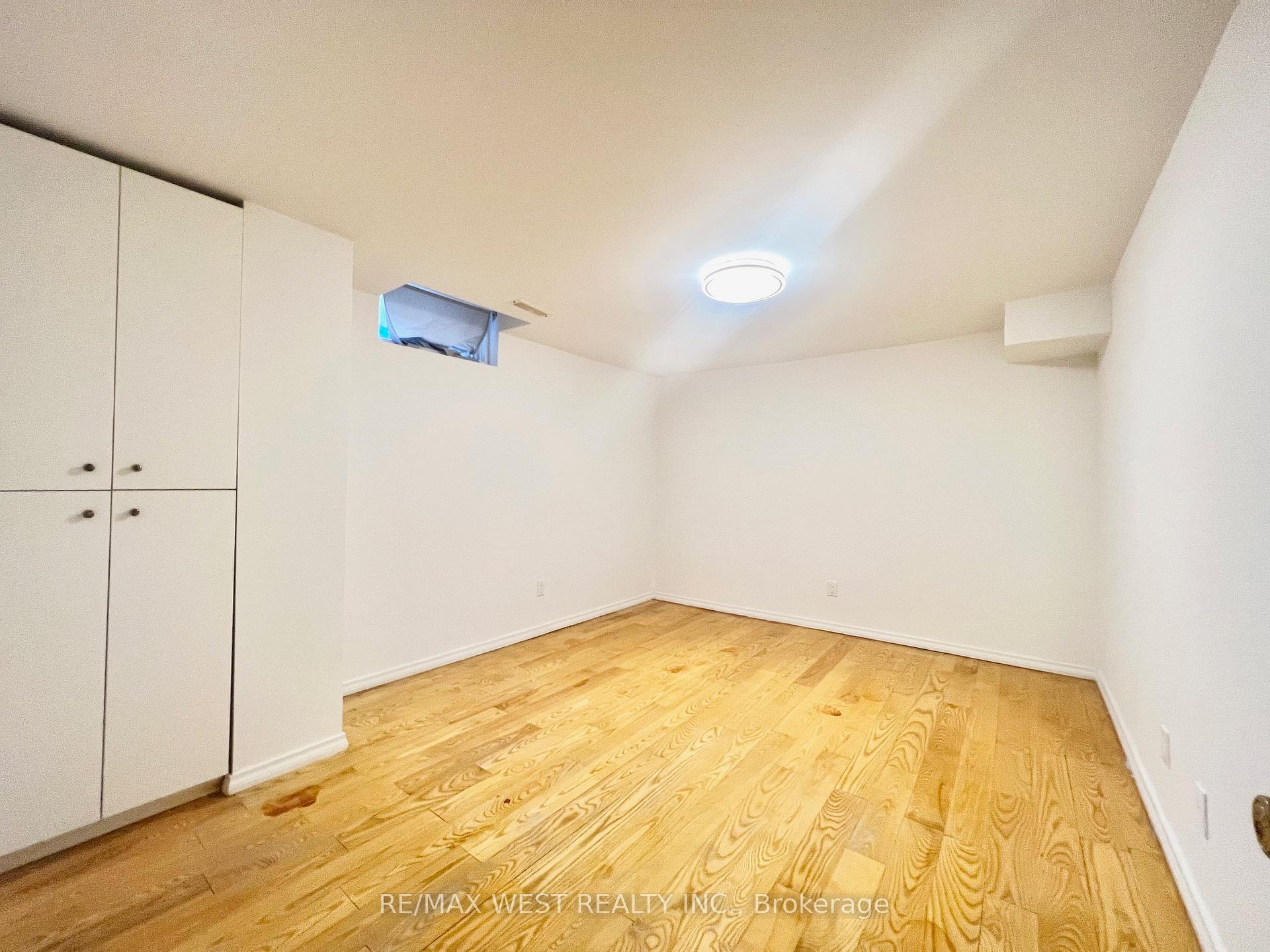 Photo 7 of Unit Bsmt, 147 Woodhall Road, Markham, Milliken Mills East — HOMEH