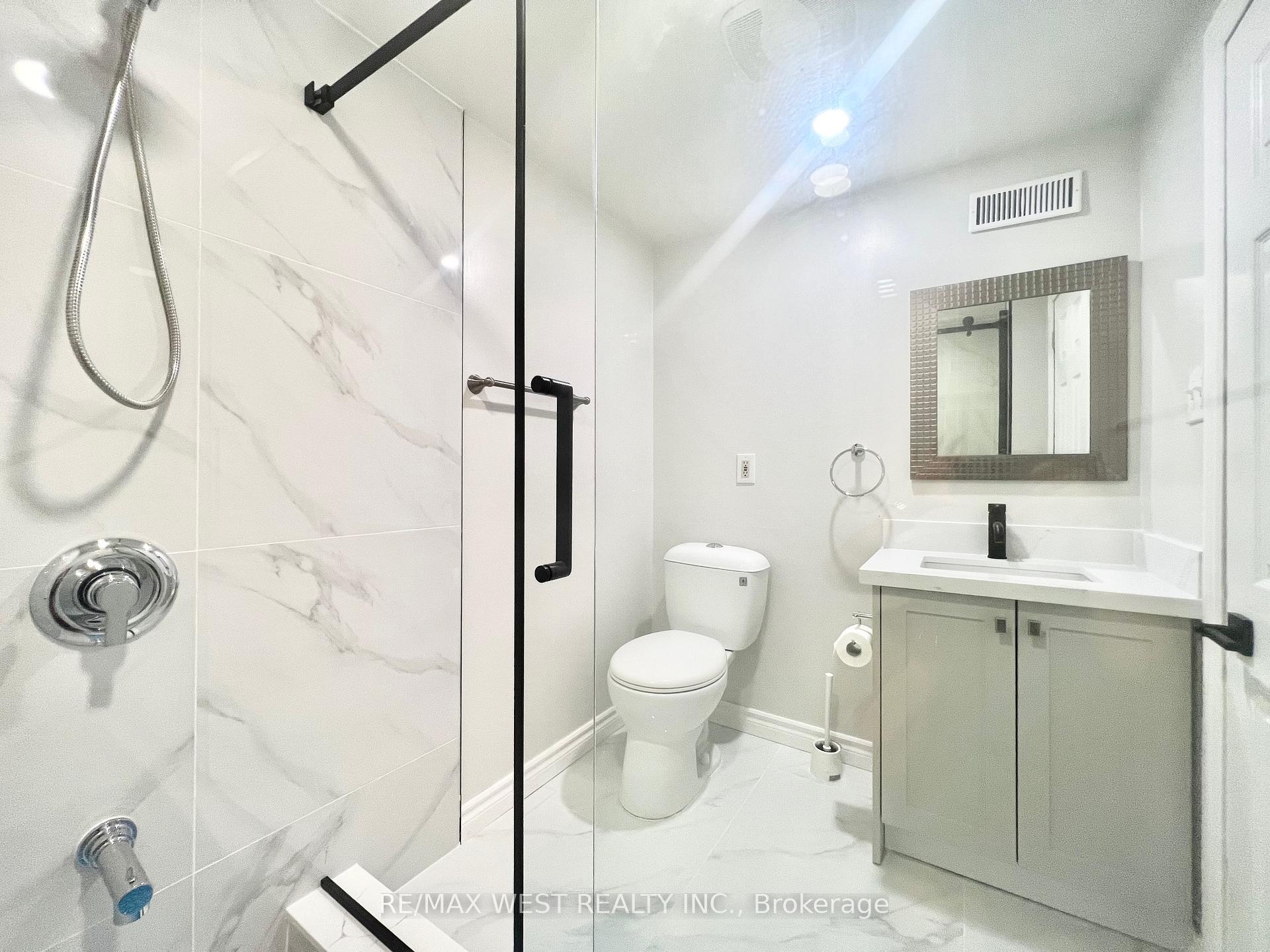 Photo 8 of Unit Bsmt, 147 Woodhall Road, Markham, Milliken Mills East — HOMEH