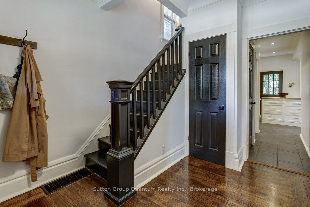 Photo 9 of 43 Rosslyn Avenue S, Hamilton, Delta — HOMEH