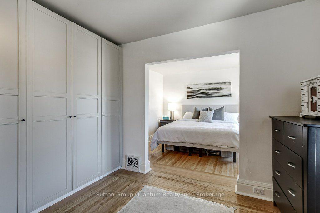 Photo 32 of 43 Rosslyn Avenue S, Hamilton, Delta — HOMEH