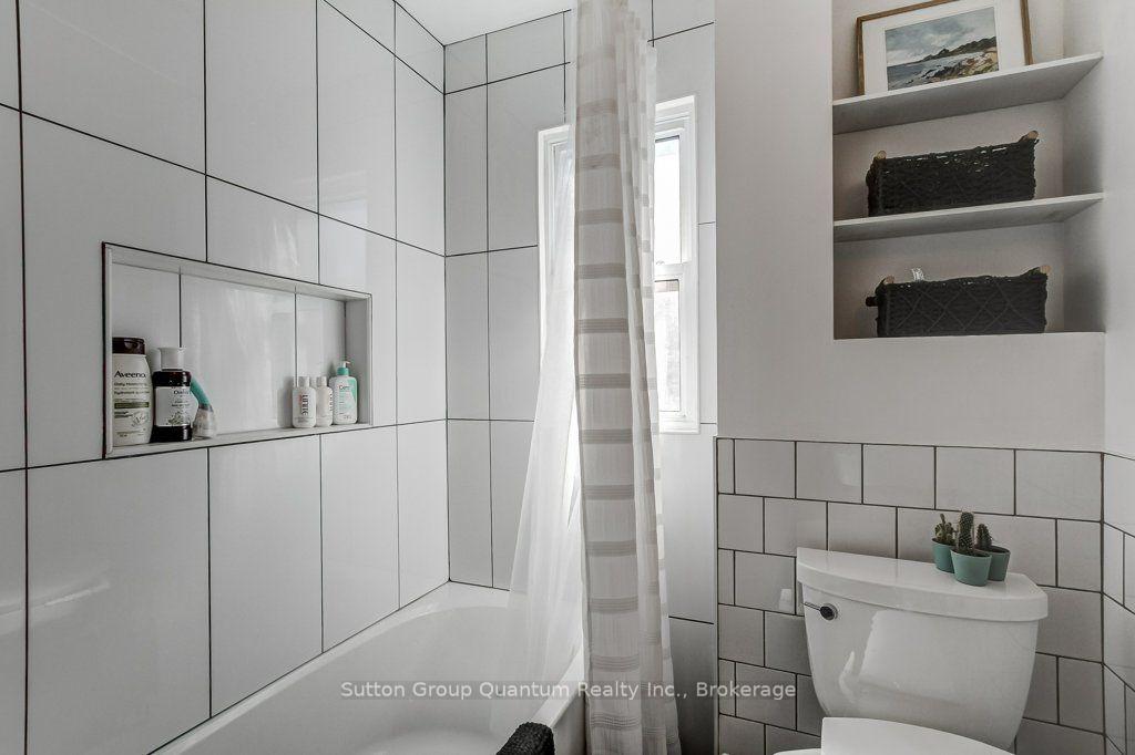 Photo 34 of 43 Rosslyn Avenue S, Hamilton, Delta — HOMEH