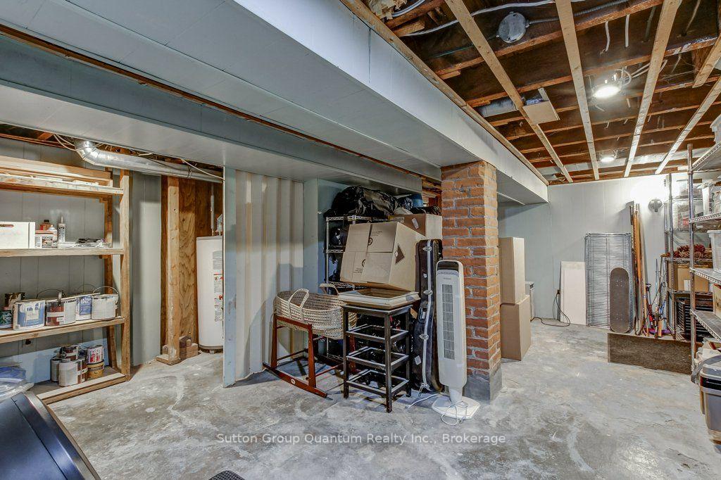 Photo 42 of 43 Rosslyn Avenue S, Hamilton, Delta — HOMEH