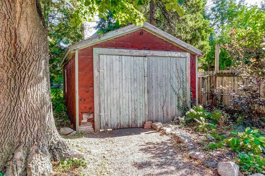 Photo 49 of 43 Rosslyn Avenue S, Hamilton, Delta — HOMEH