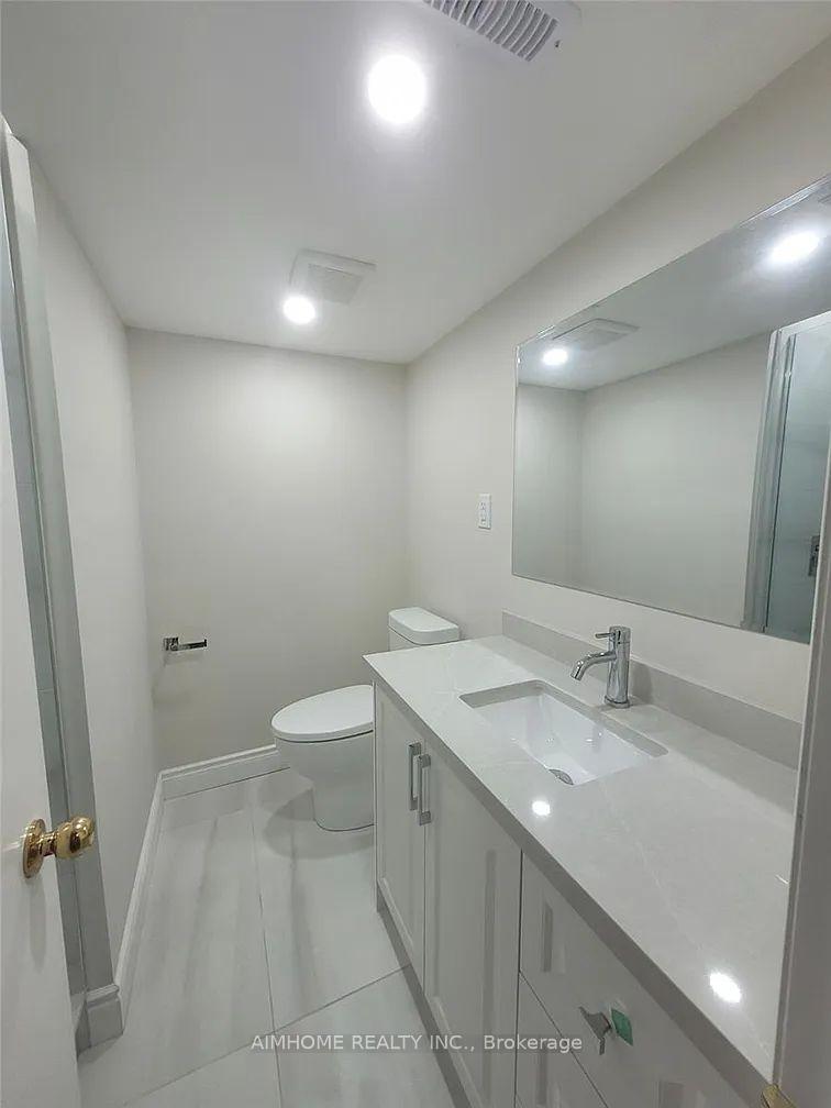 Photo 2 of 39 Candlebrook Crescent, Scarborough, L'Amoreaux — HOMEH