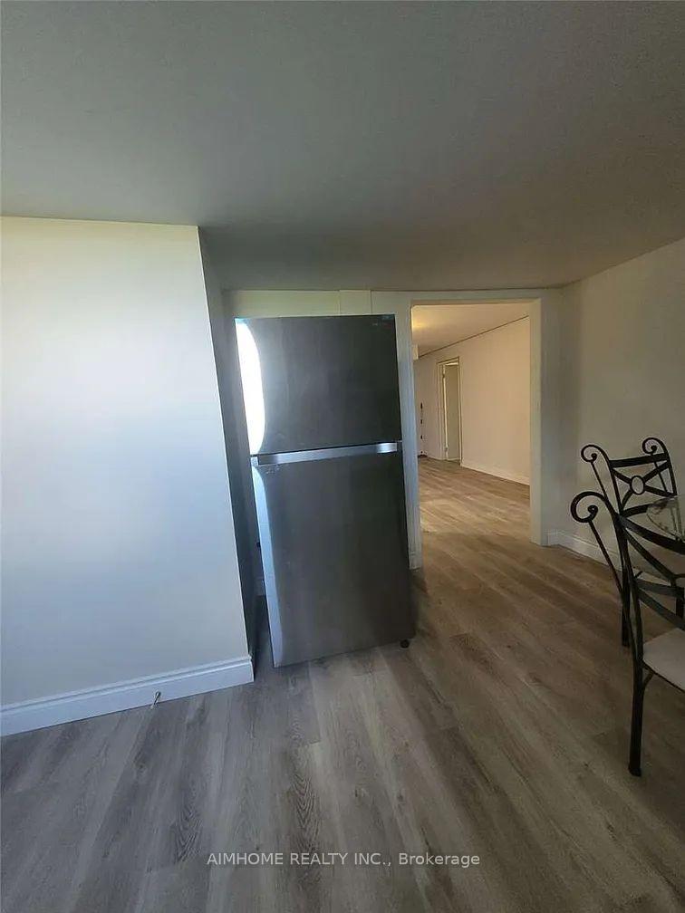 Photo 8 of 39 Candlebrook Crescent, Scarborough, L'Amoreaux — HOMEH