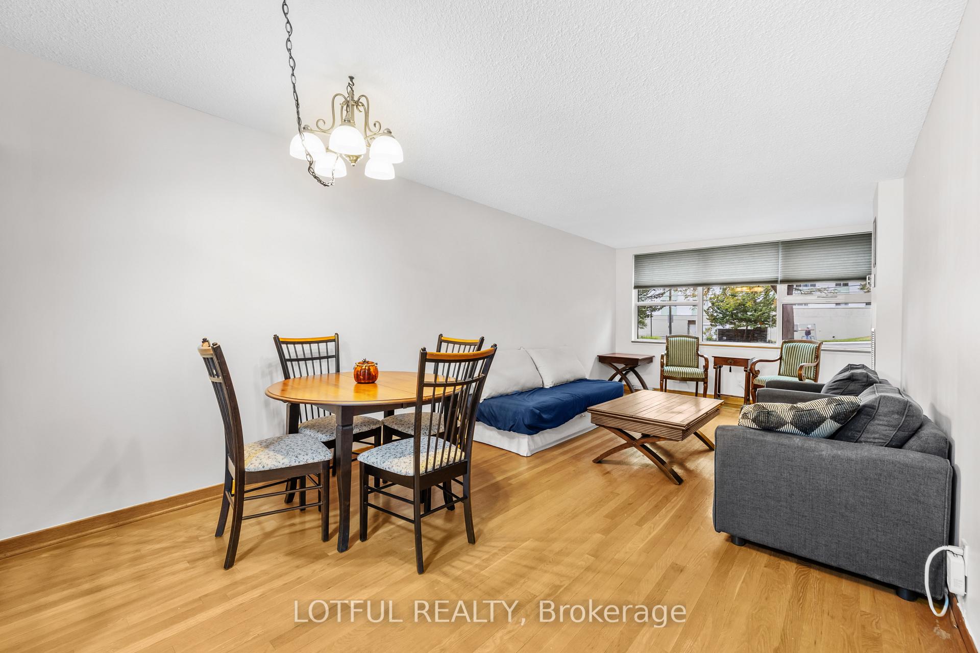 Photo 6 of Unit 104, 555 Brittany Drive, Ottawa, Viscount Alexander Park — HOMEH