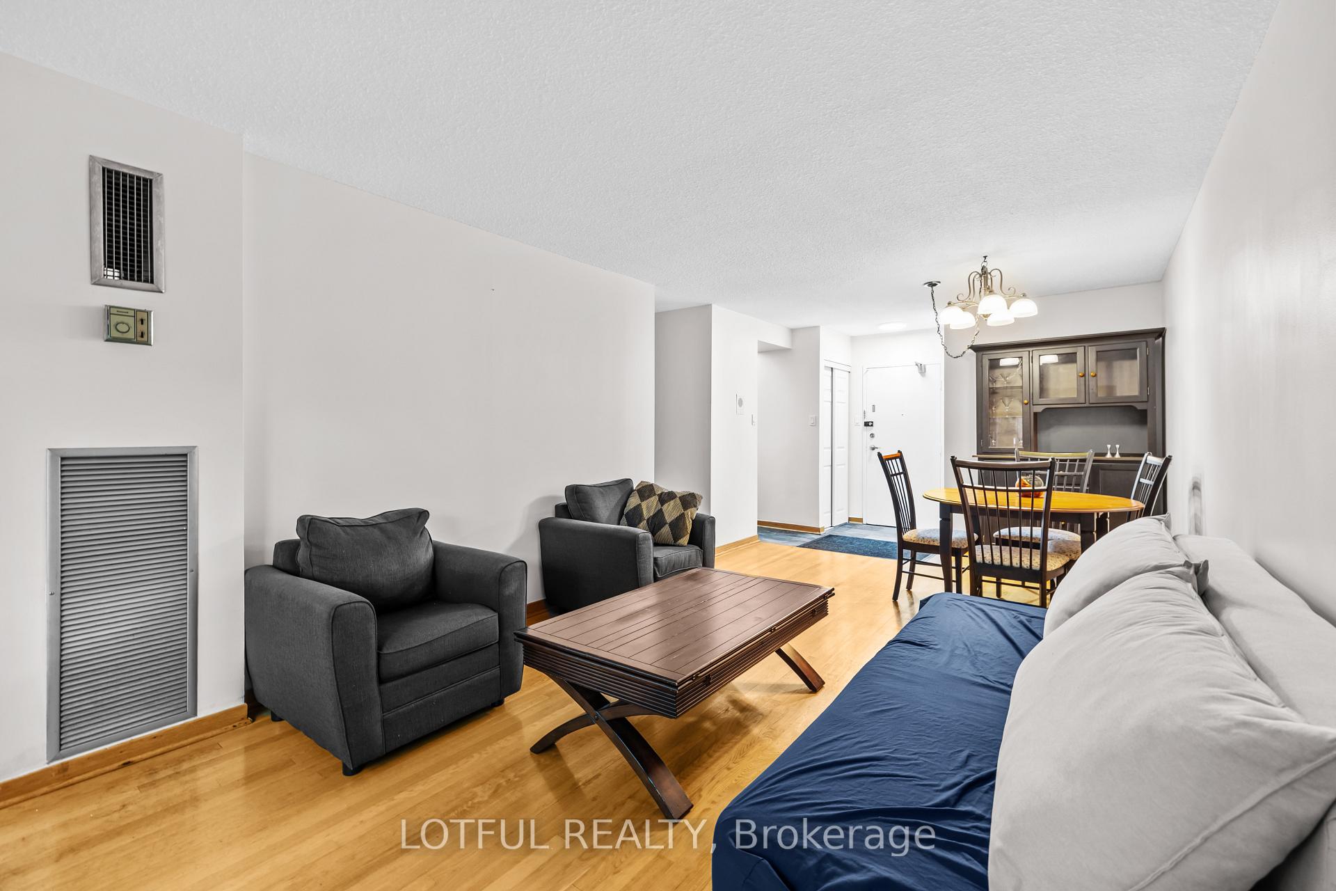 Photo 8 of Unit 104, 555 Brittany Drive, Ottawa, Viscount Alexander Park — HOMEH