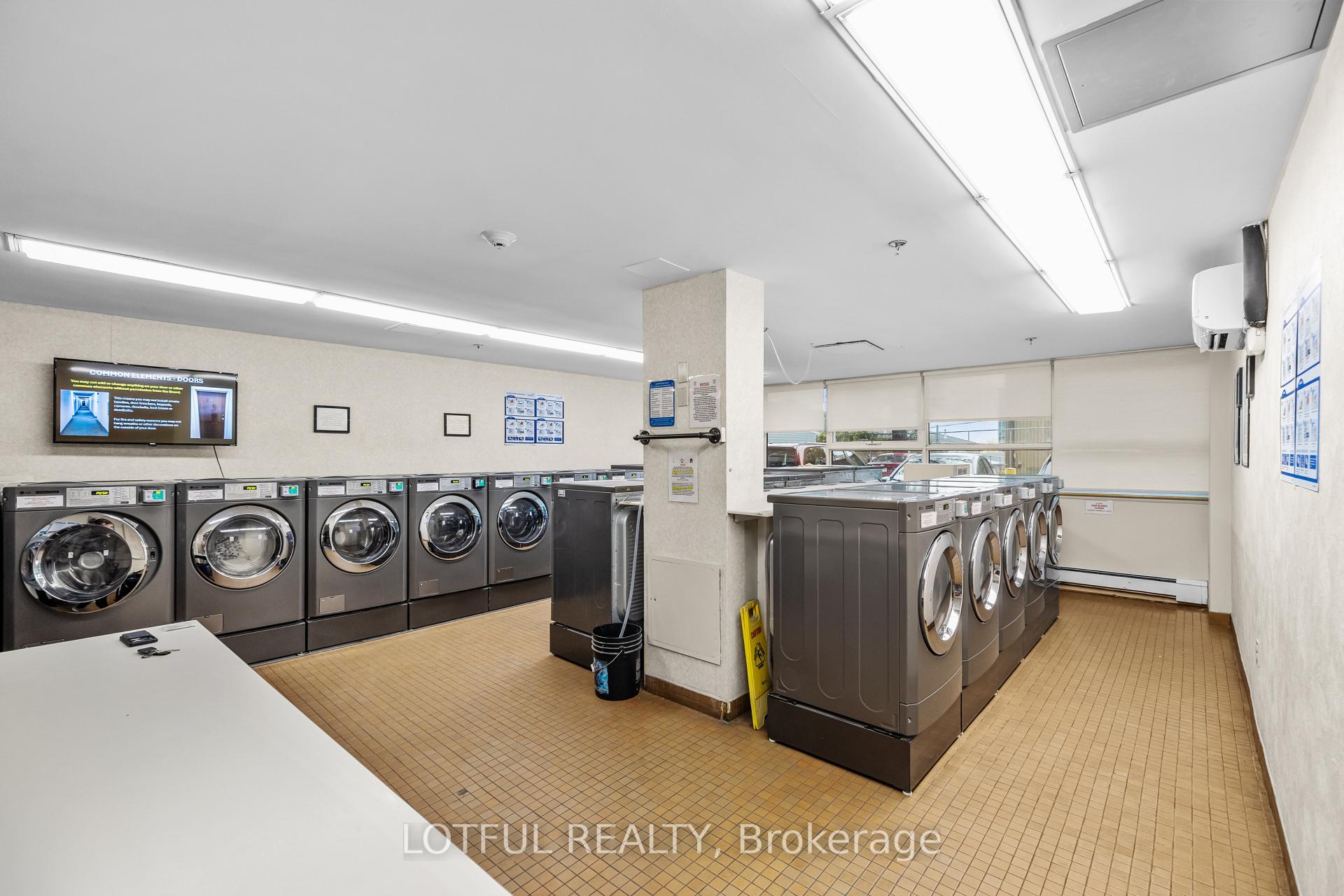 Photo 27 of Unit 104, 555 Brittany Drive, Ottawa, Viscount Alexander Park — HOMEH