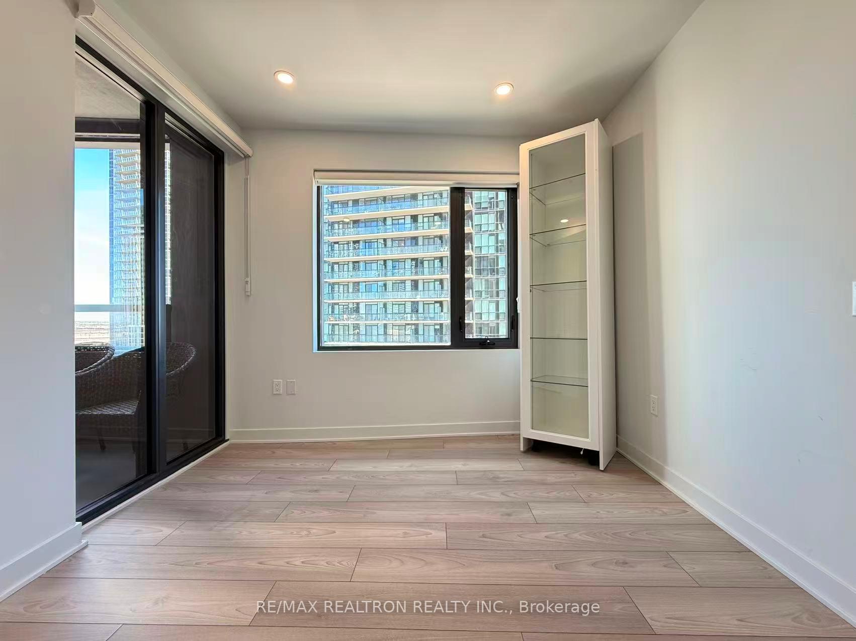 Photo 6 of Unit 1007, 2920 Highway 7 Road, Vaughan, Concord — HOMEH