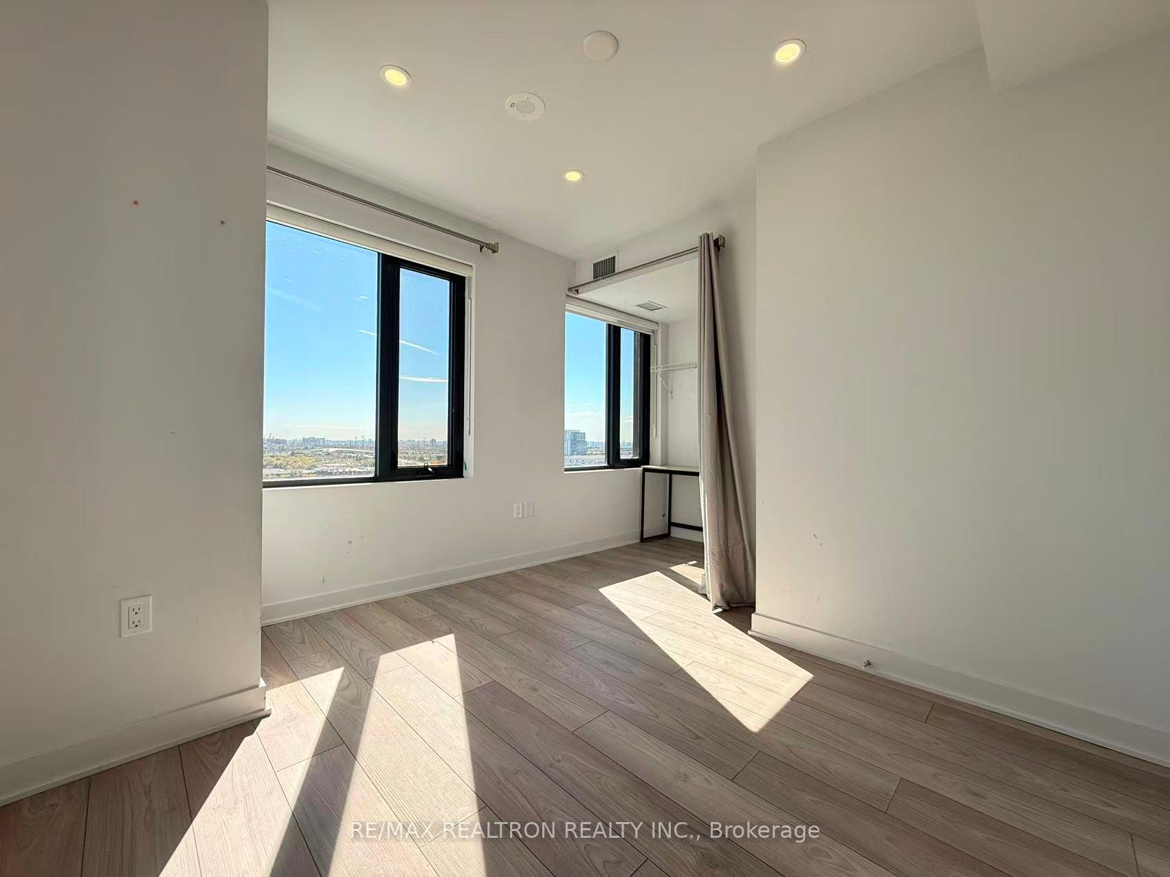 Photo 13 of Unit 1007, 2920 Highway 7 Road, Vaughan, Concord — HOMEH