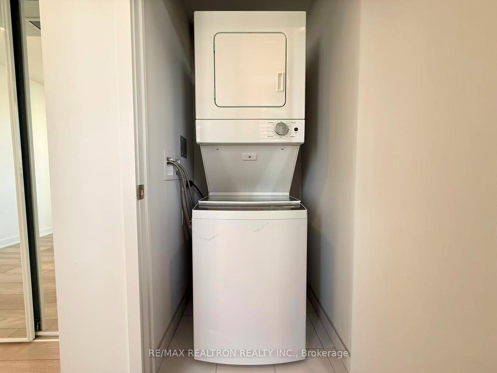 Photo 16 of Unit 1007, 2920 Highway 7 Road, Vaughan, Concord — HOMEH
