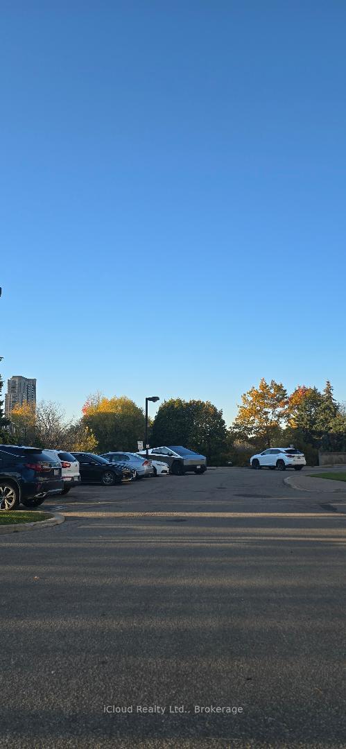 Photo 11 of Unit 706, 600 Rexdale Boulevard, Etobicoke, West Humber-Clairville — HOMEH