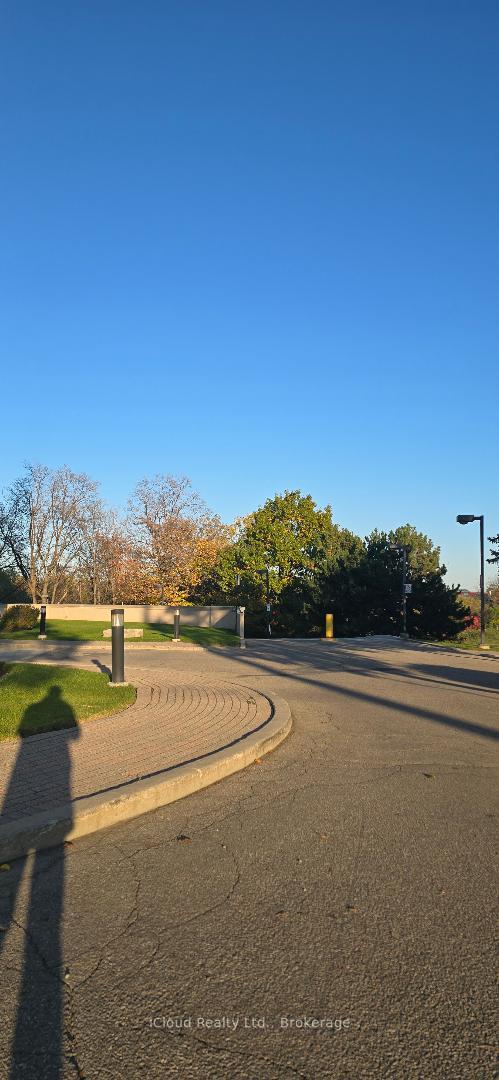 Photo 13 of Unit 706, 600 Rexdale Boulevard, Etobicoke, West Humber-Clairville — HOMEH