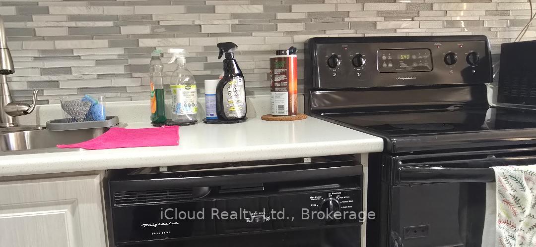 Photo 18 of Unit 706, 600 Rexdale Boulevard, Etobicoke, West Humber-Clairville — HOMEH