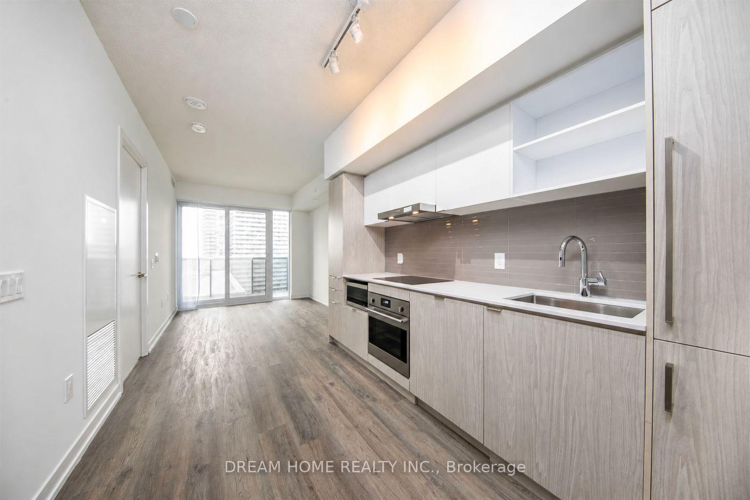 Photo 8 of Unit 6006, 55 Cooper Street, Toronto, Waterfront Communities — HOMEH