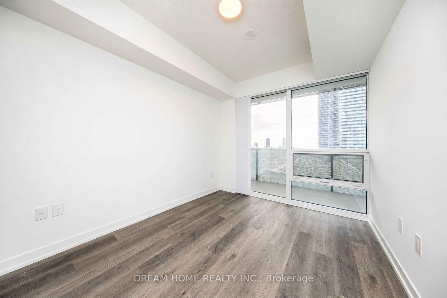 Photo 14 of Unit 6006, 55 Cooper Street, Toronto, Waterfront Communities — HOMEH