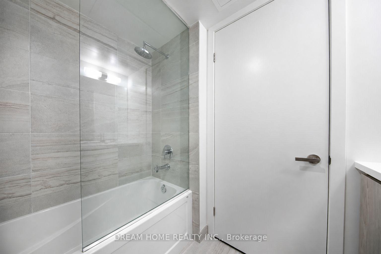 Photo 20 of Unit 6006, 55 Cooper Street, Toronto, Waterfront Communities — HOMEH