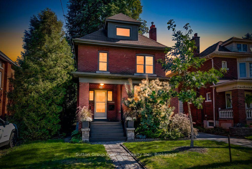 Photo of 43 Rosslyn Avenue S