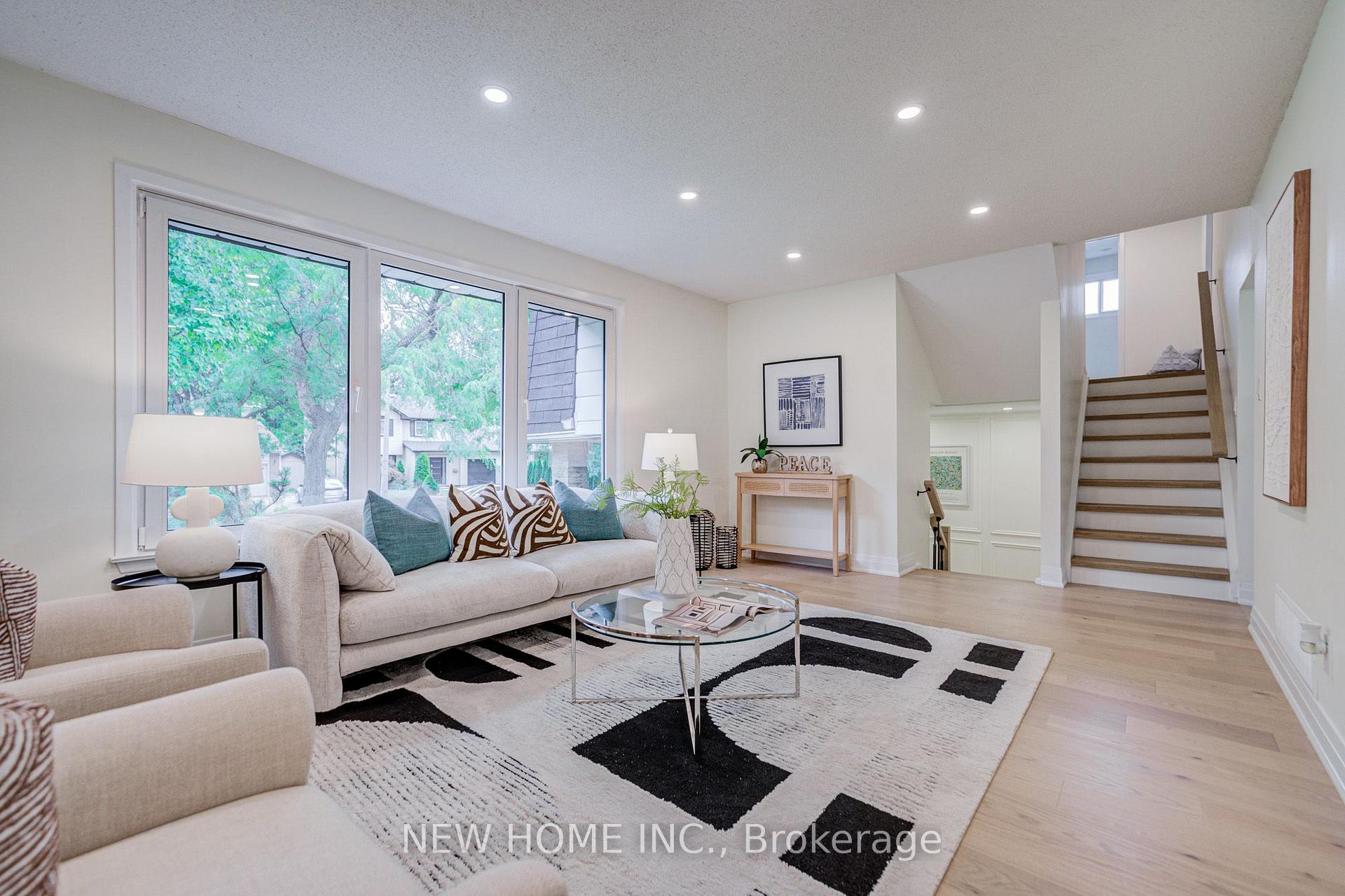 Photo 12 of 26 Penwick Crescent, Richmond Hill, North Richvale — HOMEH