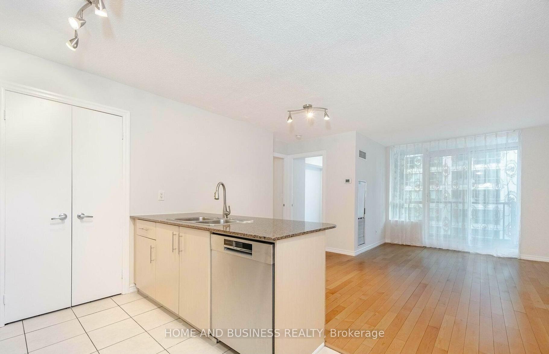 Photo 5 of Unit 1505, 12 Yonge Street, Toronto, Waterfront Communities — HOMEH